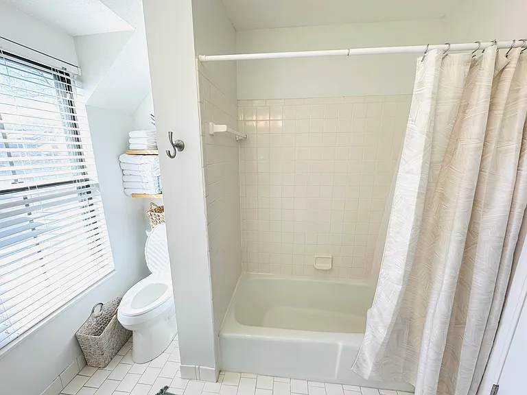 10220 Foster St — Photo 14
