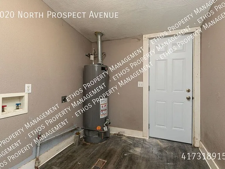 2020 N Prospect Ave — Photo 10