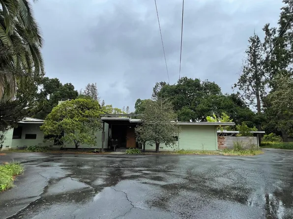 99 Moulton Dr, Atherton, CA 94027