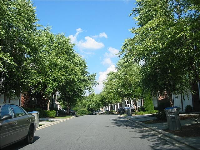 2nd image of 377 Heritage Park Trce NW