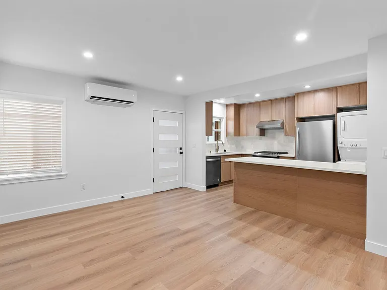 526 Lime Avenue — Photo 31