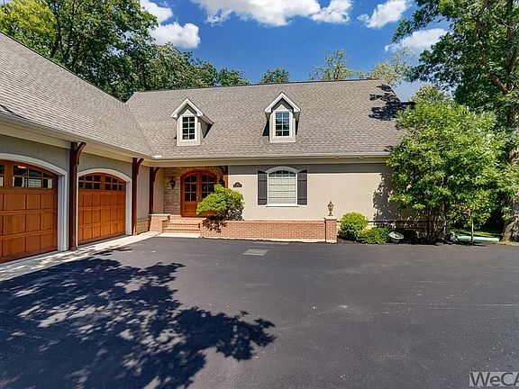 2nd image of 14 Estate Dr