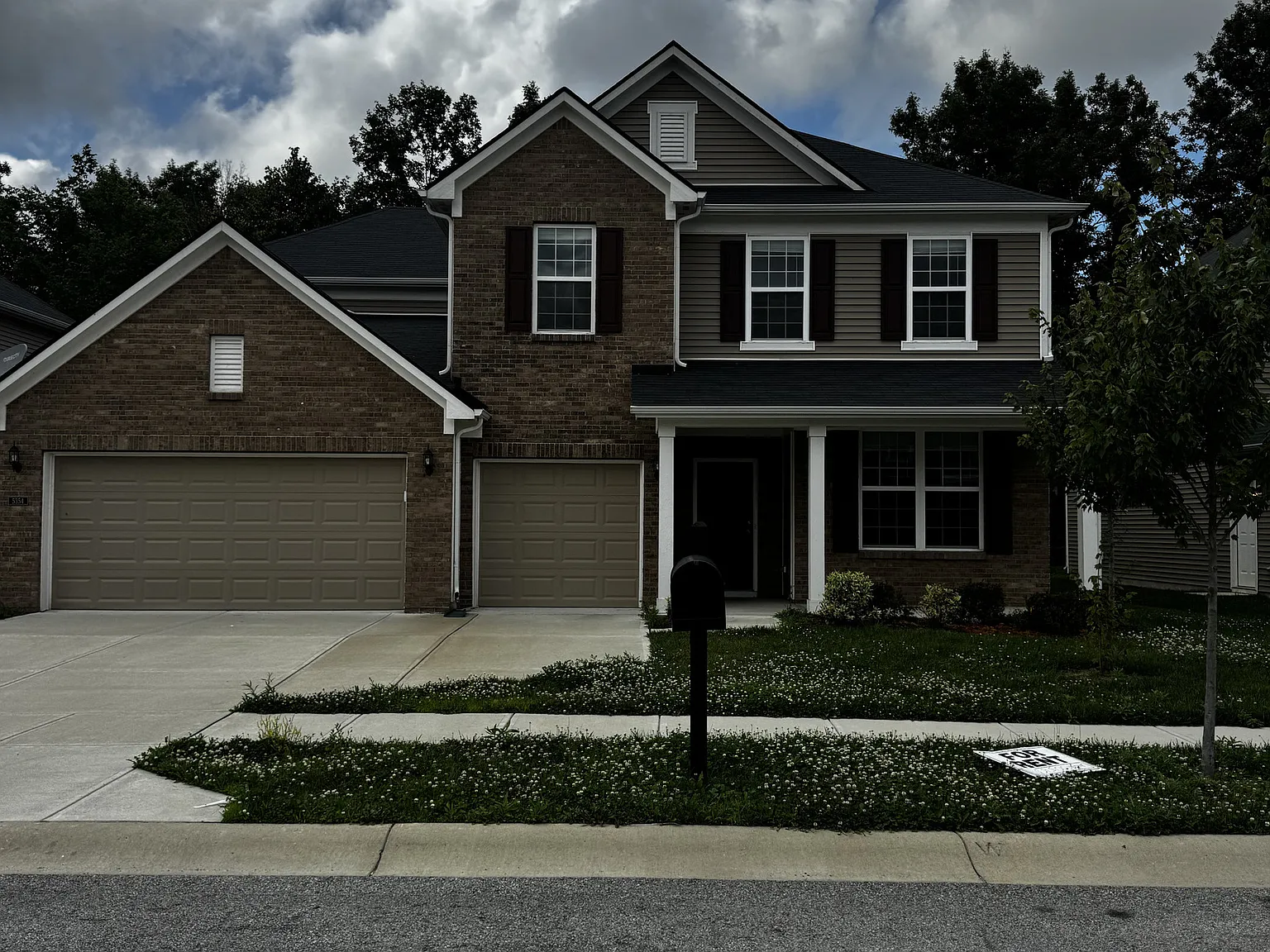 4 bed, 3.5 bath, 3300 sqft, $2,900 — Photo 3