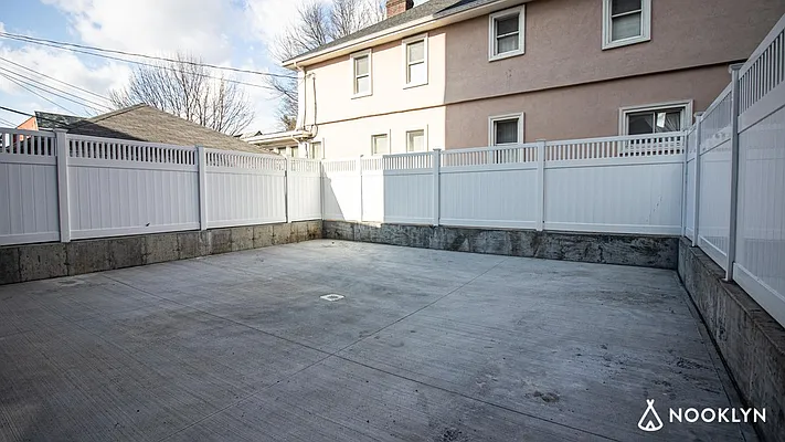 Rented by Nooklyn NYC LLC | media 23