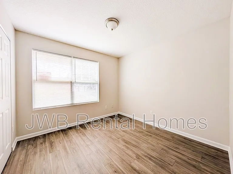 8039 Vining St — Photo 7