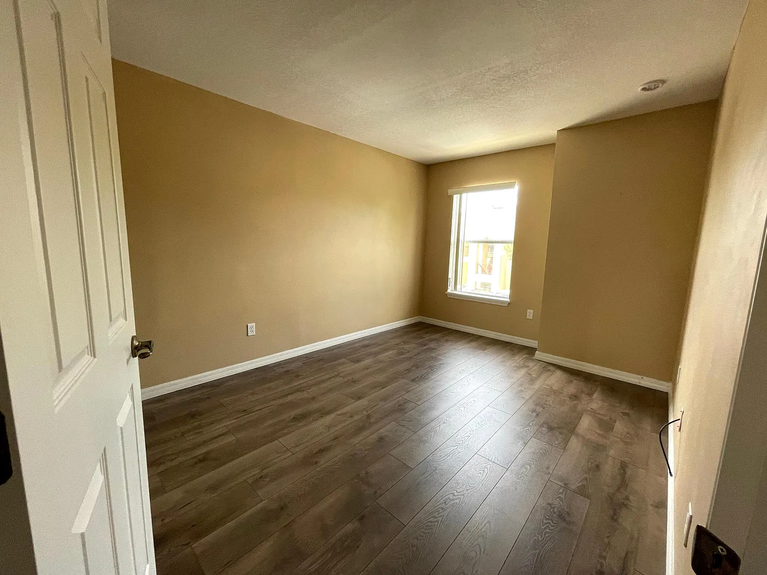 2805 Club Cortile Cir — Photo 2