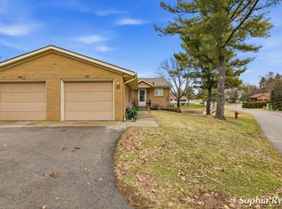 4425 N Valley Dr NE, Grand Rapids, MI 49525