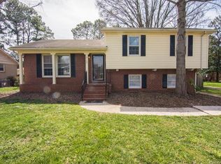 1916 Bentley Pl, Charlotte, NC 28205