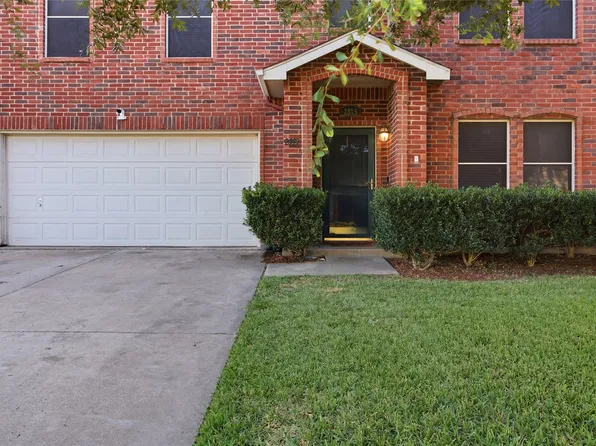 2955 Celian Dr, Grand Prairie, TX 75052
