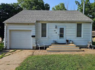 105 K Ave W, Oskaloosa, IA 52577