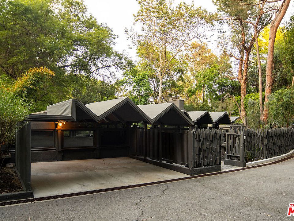 9029 Hollywood Hills Rd, Los Angeles, CA 90046 | Zillow