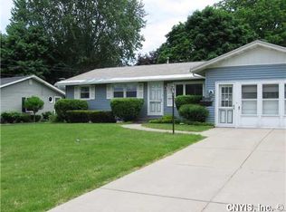 4835 Juneway Dr S, Liverpool, NY 13088