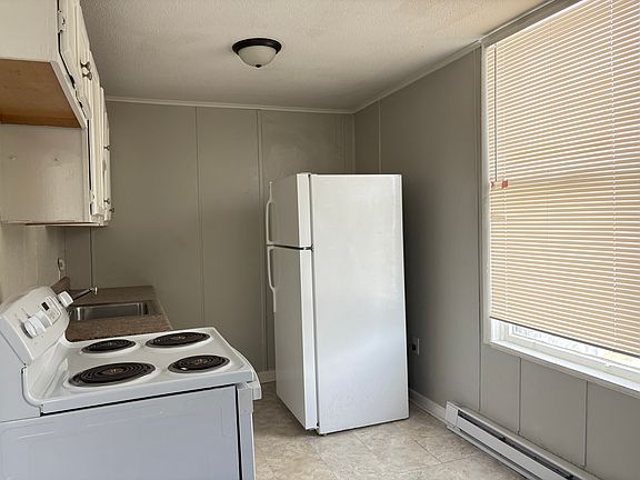 5th image of 729 E Maple St #3