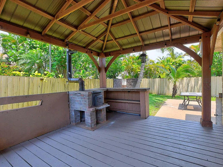 7813 Kenway Pl W — Photo 46
