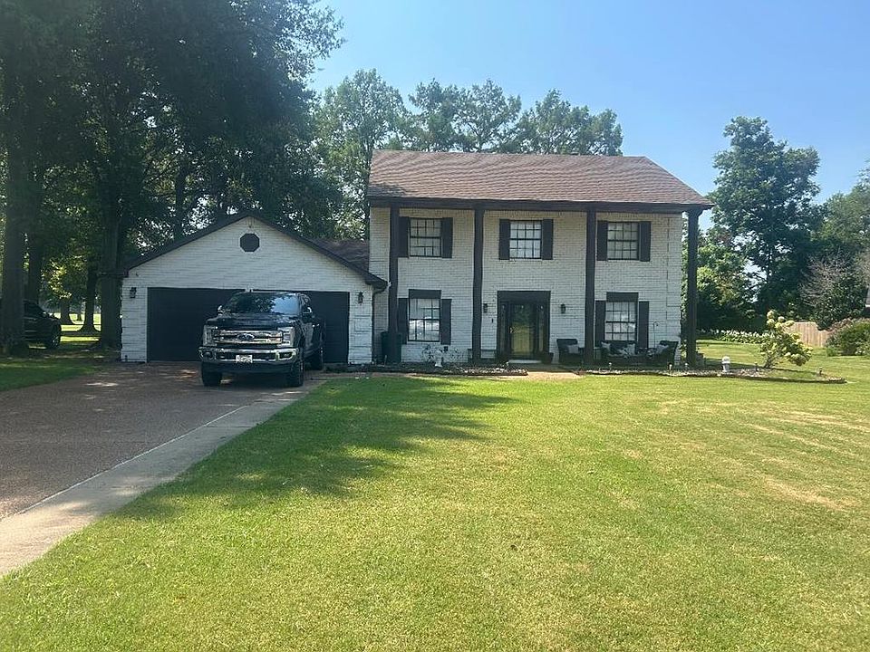 1st image of 1017 Golf Links Dr