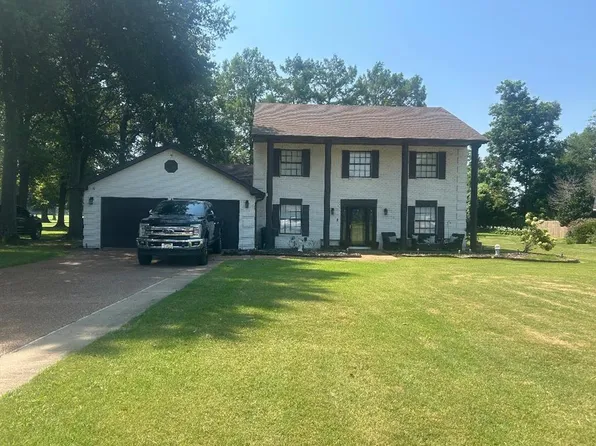 1017 Golf Links Dr, Blytheville, AR 72315