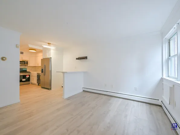 2362 East 13th Street image 10 of 10