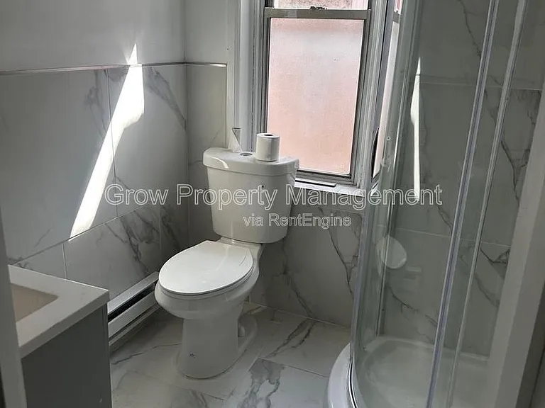 2343 N Woodstock St — Photo 6