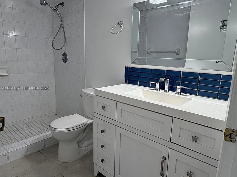 1688 West Ave #706 — Photo 14