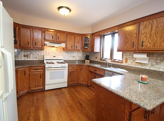 2nd image of 7505 157th St