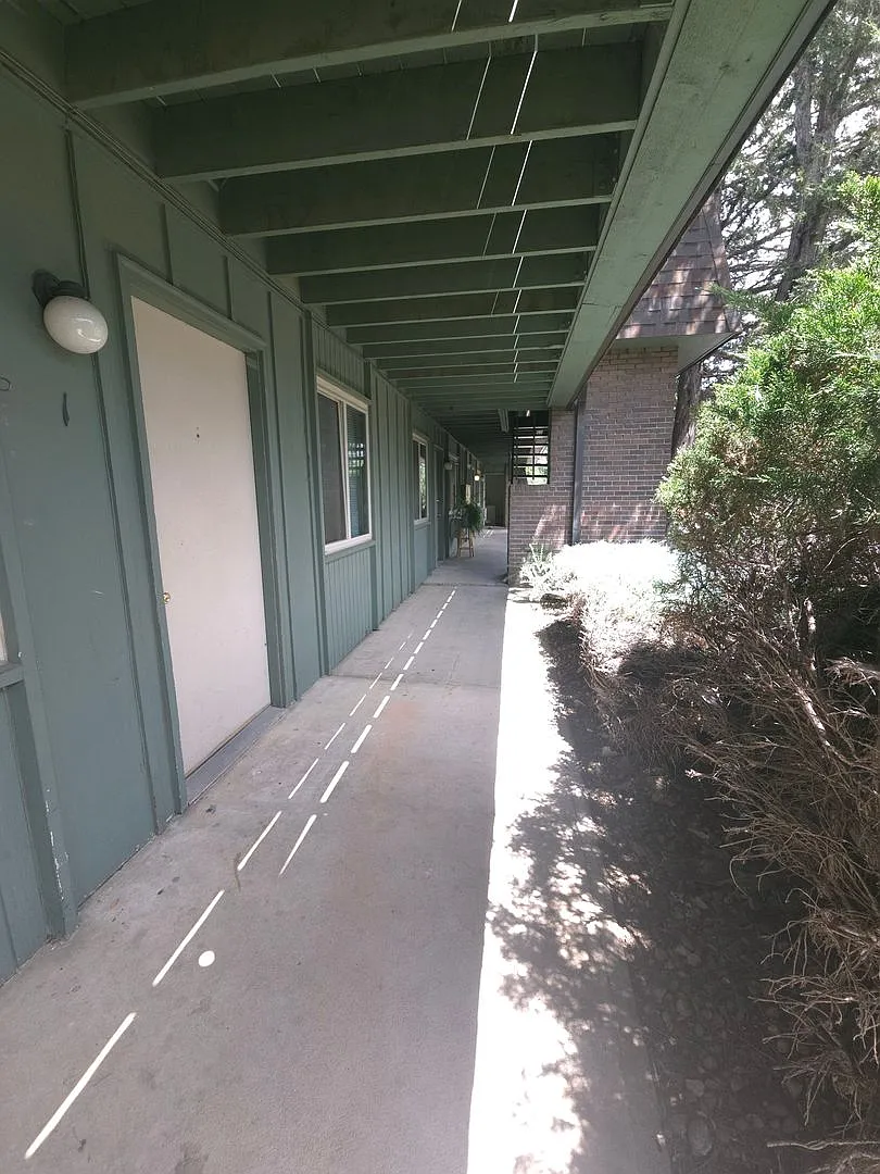 1608 Garfield Avenue — Photo 3