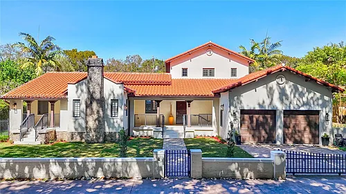 519 Alhambra Cir Photo 1