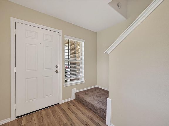 3rd image of 1308 Winding Willow Drive