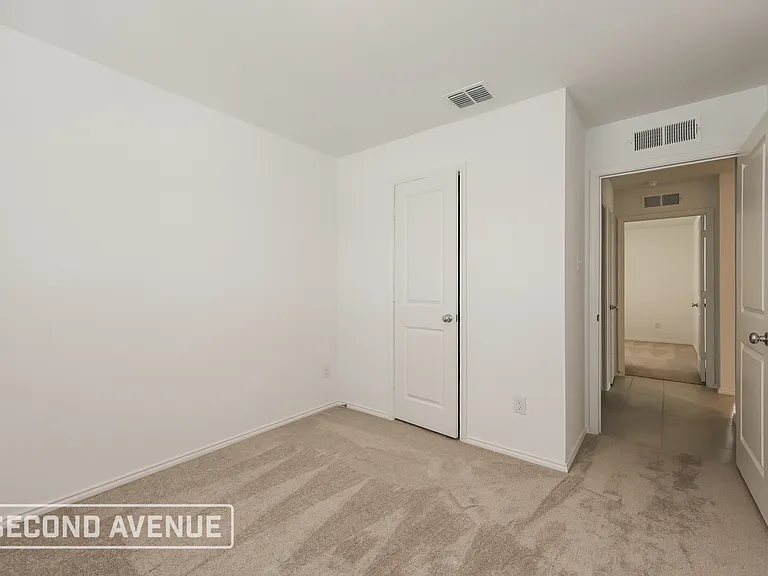 1828 Lotus St — Photo 16