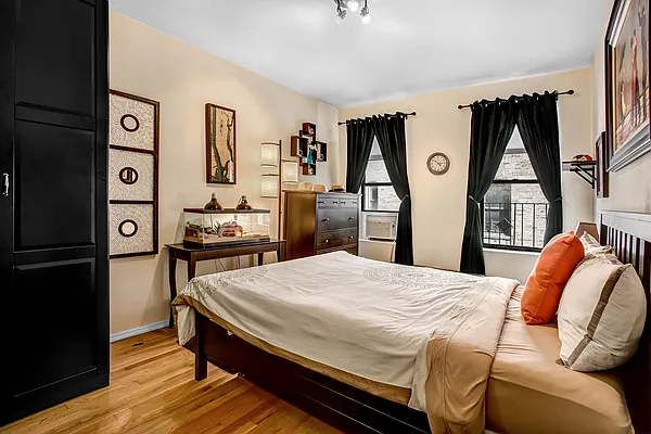 Sold by Bohemia Realty Group | media 13