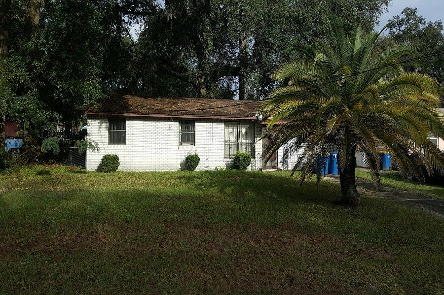 1st image of 2623 Sandra Ln