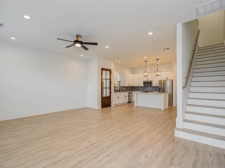 6420 Highland Pine Ln — Photo 16