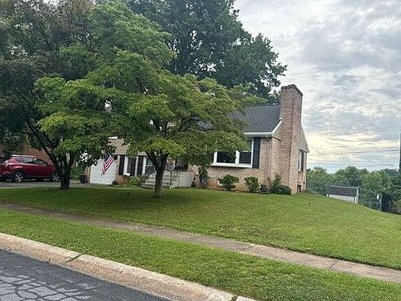 2nd image of 335 Folkstone Way