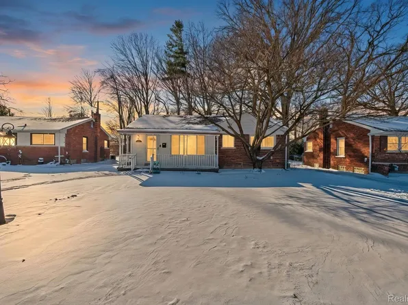 19145 Snow Ave, Dearborn, MI 48124