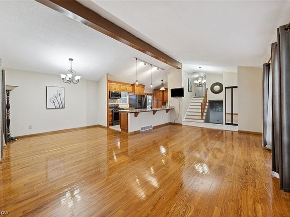 4th image of 1774 Allen Dr
