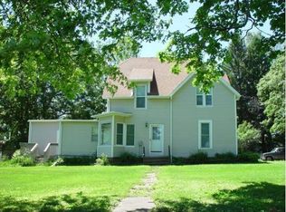 206 N Clinton St, Albion, IA 50005