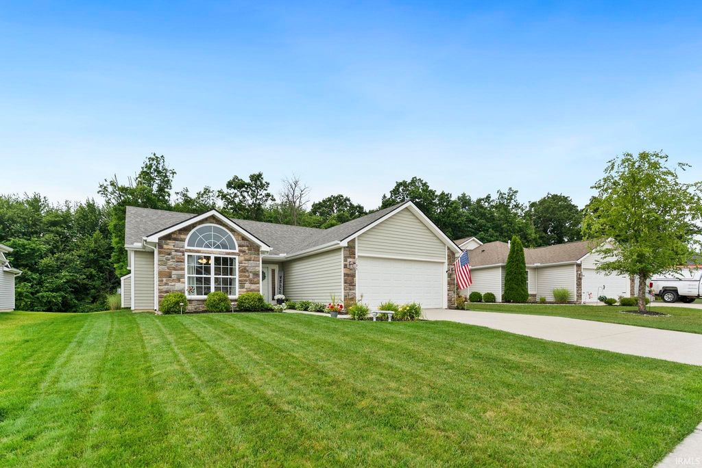 2195 Henry V Xing, Fort Wayne, IN - View 2