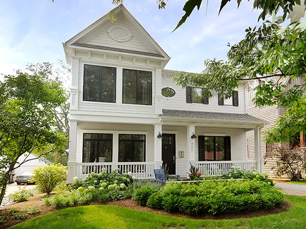 485 S Julian St, Naperville, IL 60540