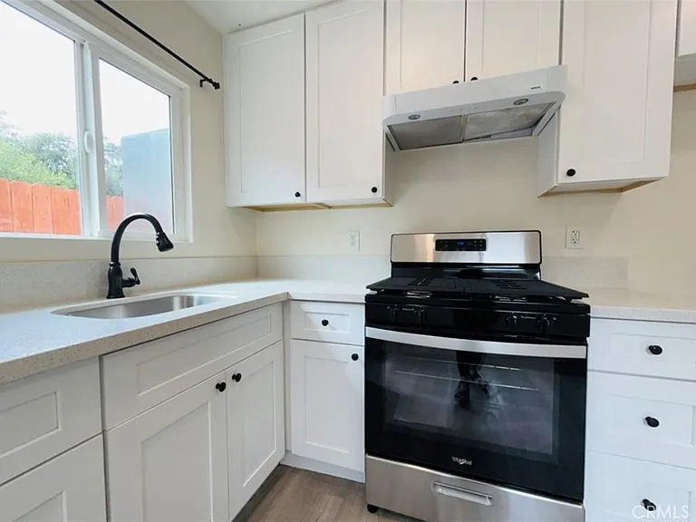 3928 Everest Ave — Photo 6