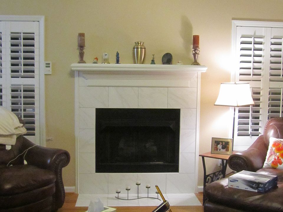 2nd image of 115 Lighthouse Dr