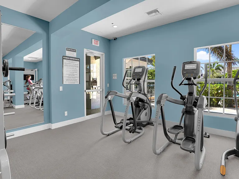 St. Tropez Townhomes & Villas — Photo 26