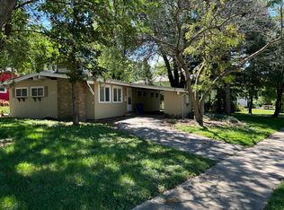 255 Hill Ave, Glen Ellyn, IL 60137