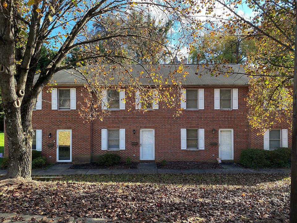 1st image of 419 Franklin St