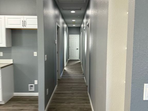 5th image of 450 E Noble St #0