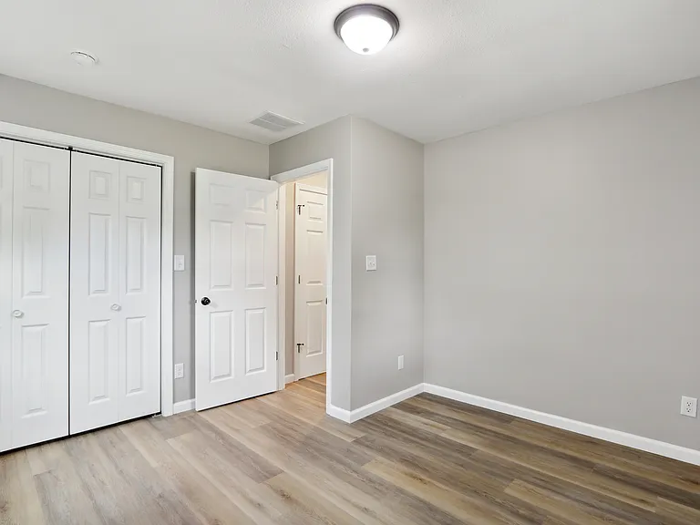 714 Bethume Ct — Photo 14