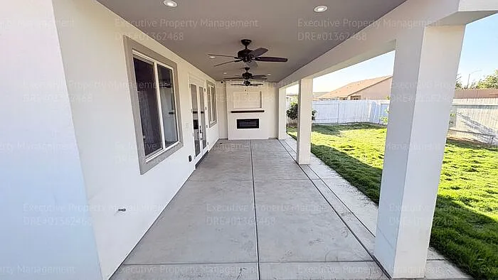 8905 Cadbury Dr — Photo 52