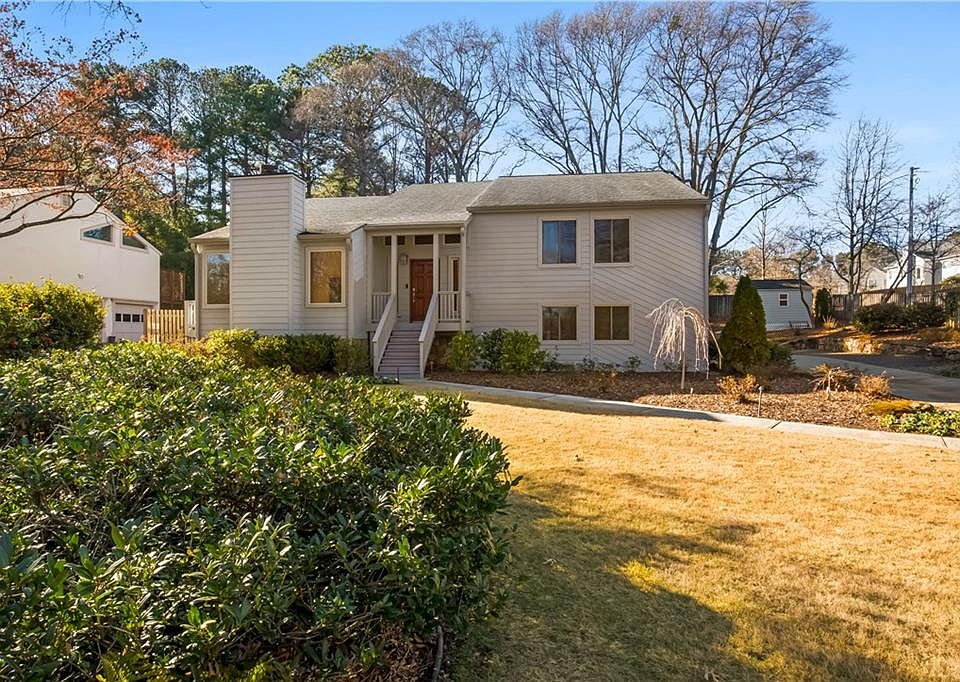 1st image of 1949 Brownridge Dr NE
