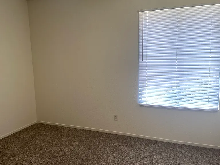 2237 Cherry Ln #102 — Photo 8
