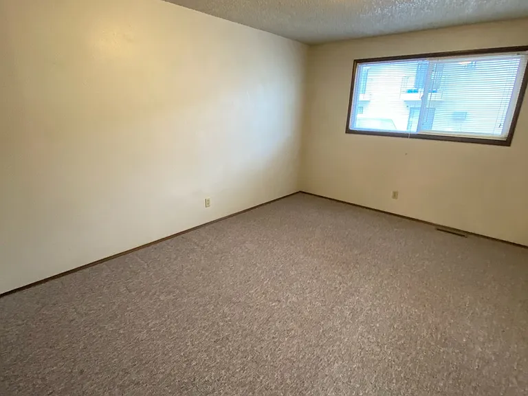 440 Josephine Drive - 29 — Photo 7