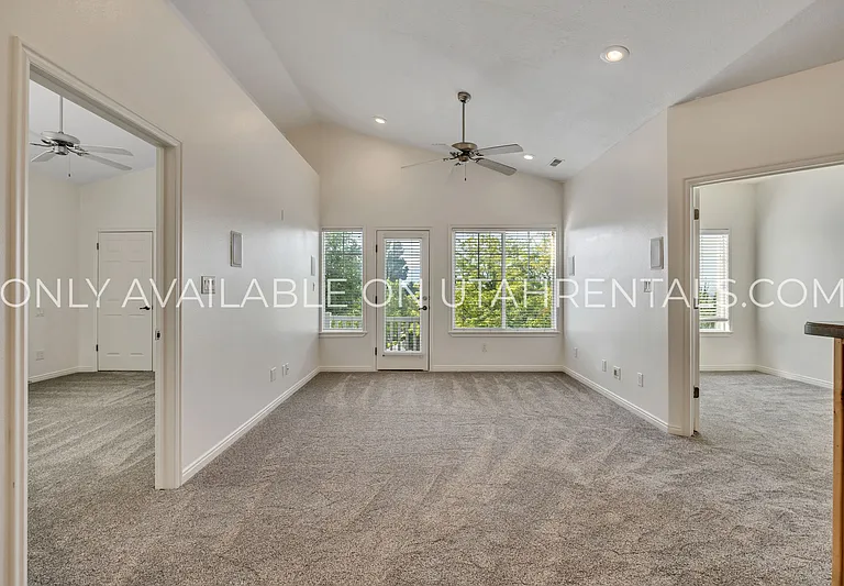 1028 Canyon Vista Rd #3 — Photo 6