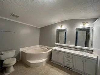 211 E 1st St #8 — Photo 9